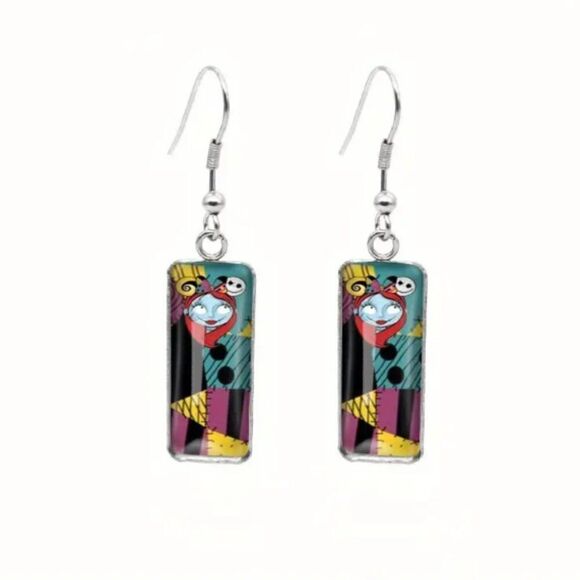 NEW! Nightmare Before Christmas Sally Dangle Earrings Adorbs!! - Picture 1 of 2